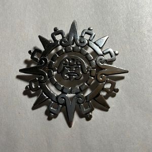 Vintage 925 sterling signature Silver Medallion & Pin